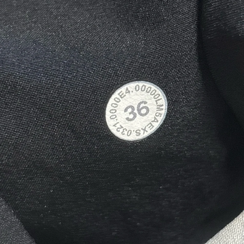 Lululemon ABC Pants Men’s 36x30 Beige Khaki Warpstreme Stretch Golf Casual - Picture 7 of 8